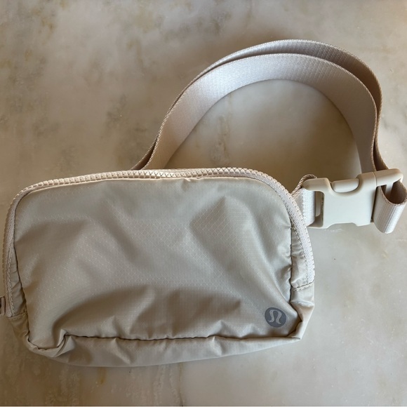 lululemon athletica Handbags - Lululemon White Opal Everywhere Belt Bag 1L